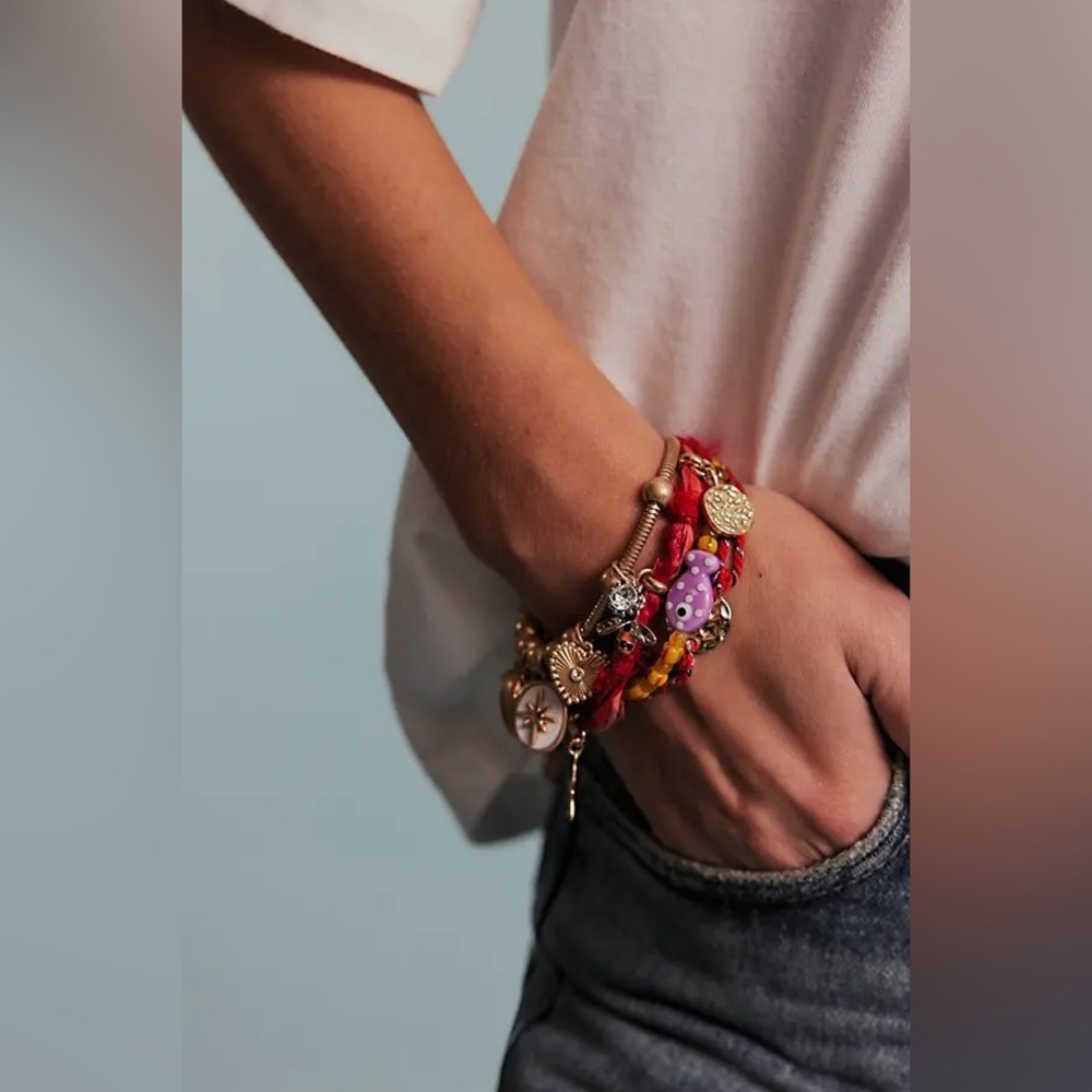 NWOT FREE PEOPLE + Ariana Ost
Alina Charm Bracelet - Red
$48 MSRP